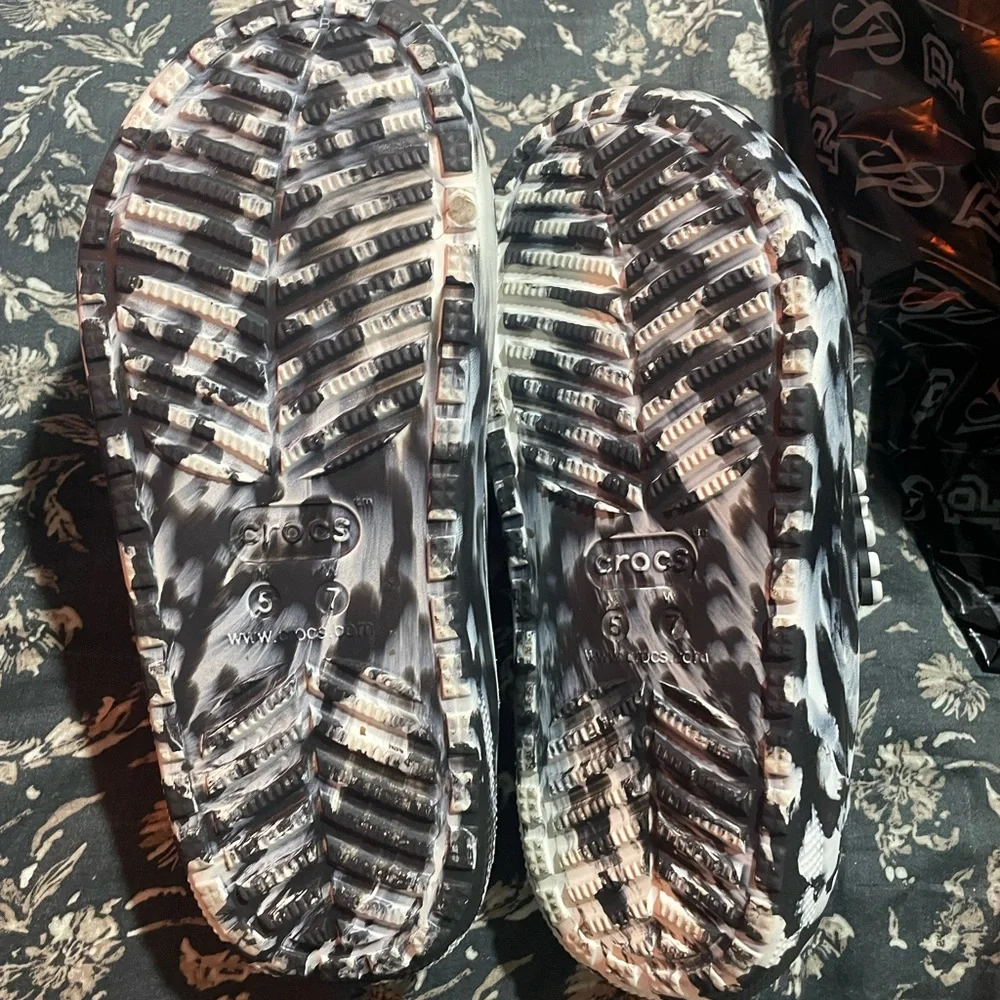 Crocs - Picture 3 of 3